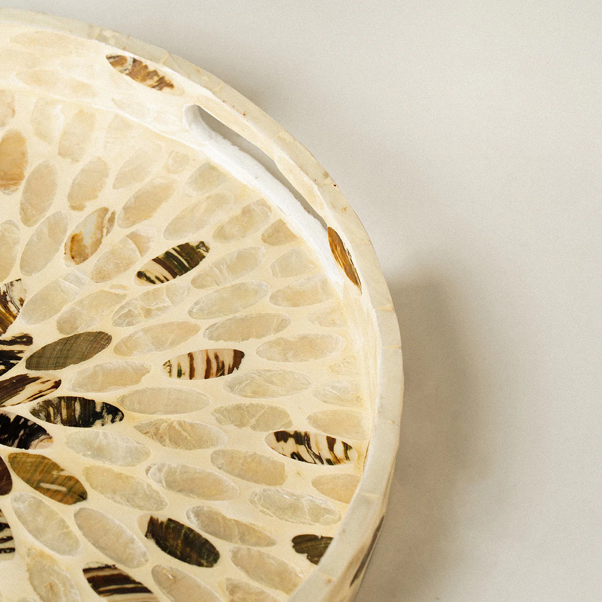 Floral Mother of Pearl Wicker Tray Set of 3 - Image 7