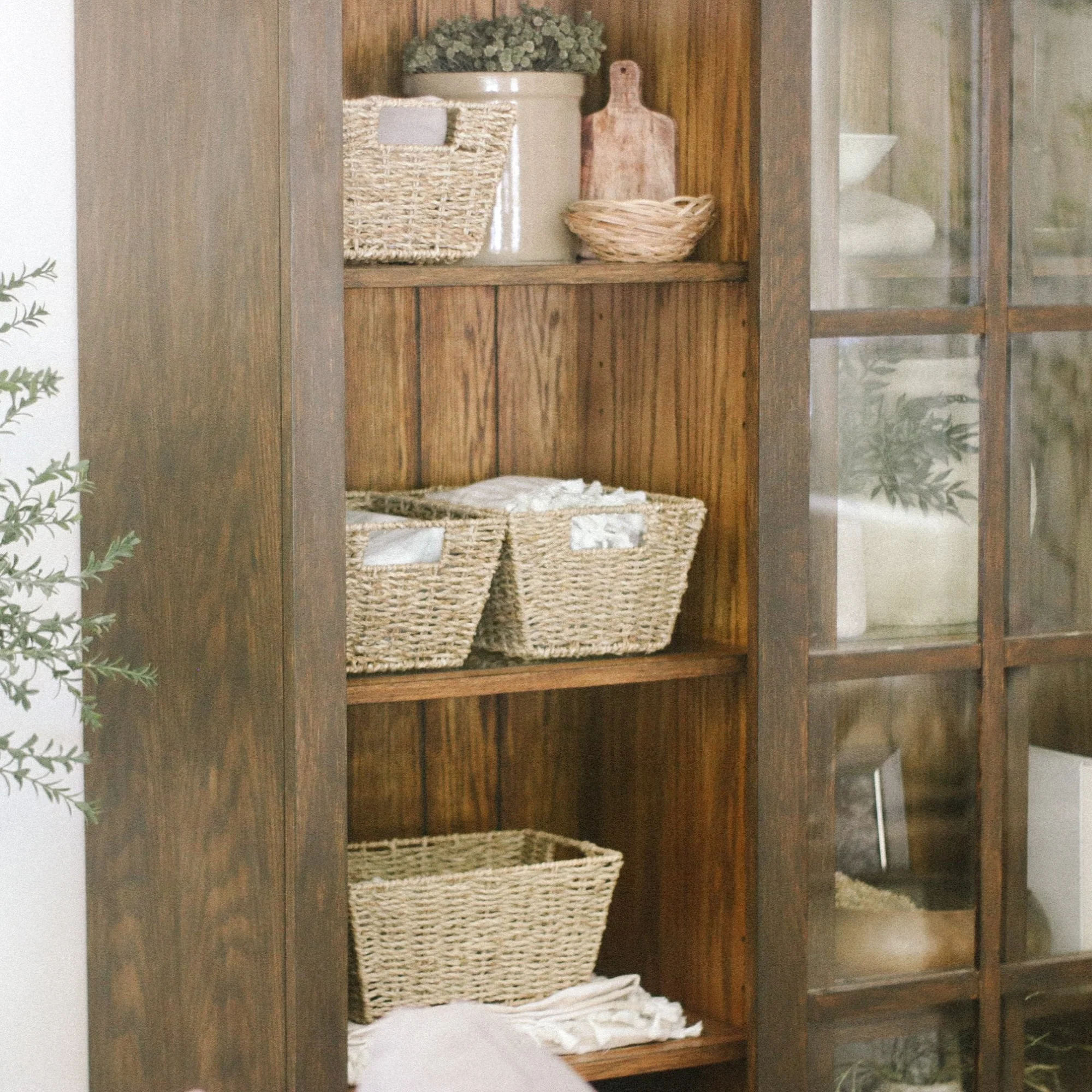 Twisted Rectangular Seagrass Wicker Basket - Image 3