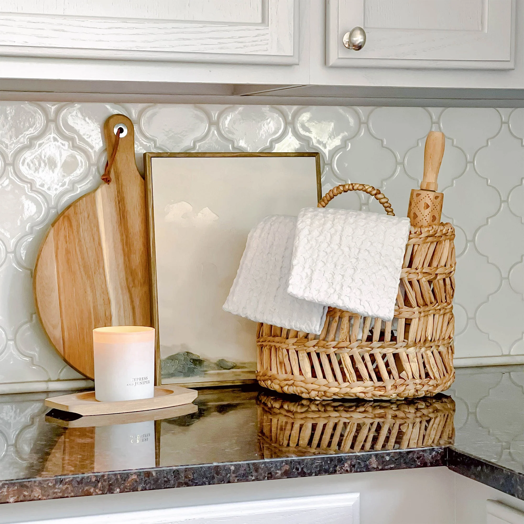 Water Hyacinth Wall Basket Decor With Handles - Image 5