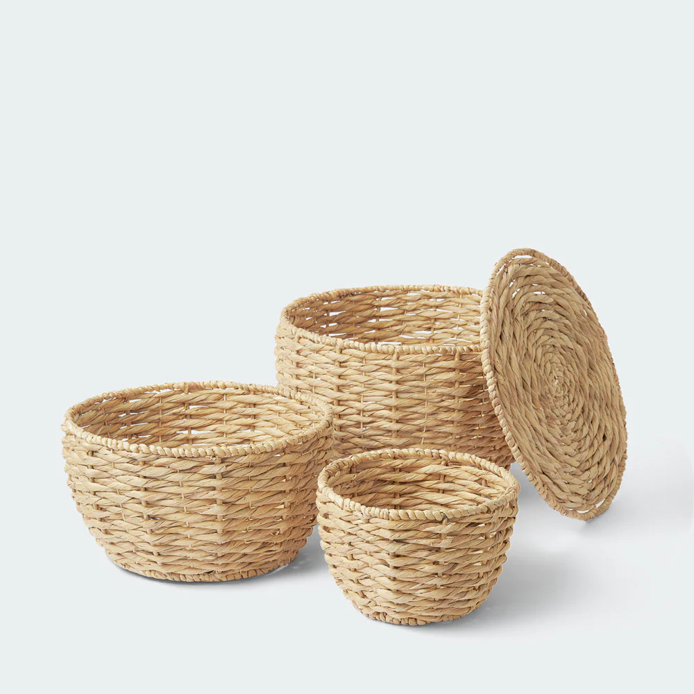 Large Round Water Hyacinth Baskets with Lids, Set of 3 - Image 4